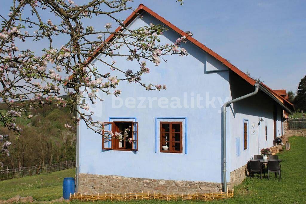 recreational property to rent, 0 m², Radíč, Středočeský Region