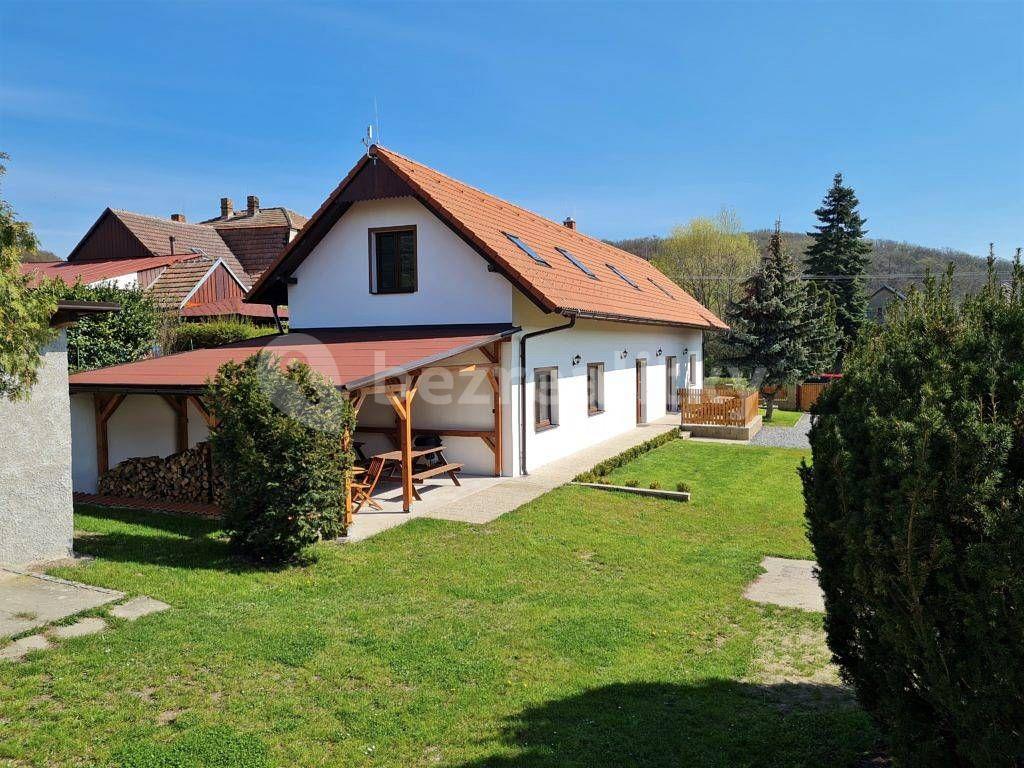 recreational property to rent, 0 m², Loučeň, Středočeský Region