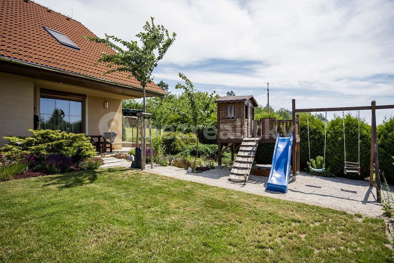 recreational property to rent, 0 m², Ořechov, Vysočina Region