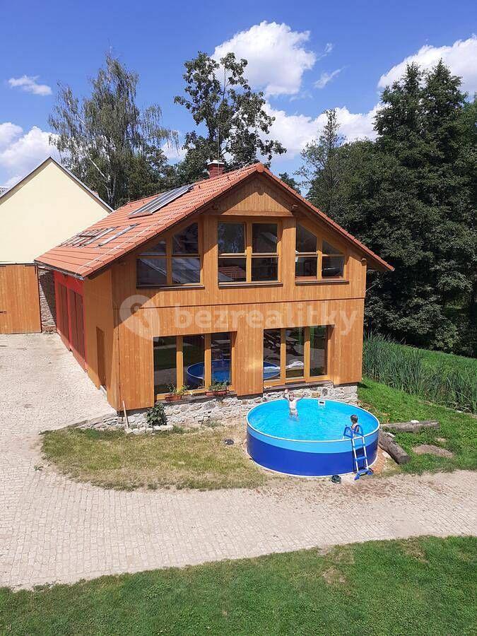 recreational property to rent, 0 m², Knínice, Vysočina Region