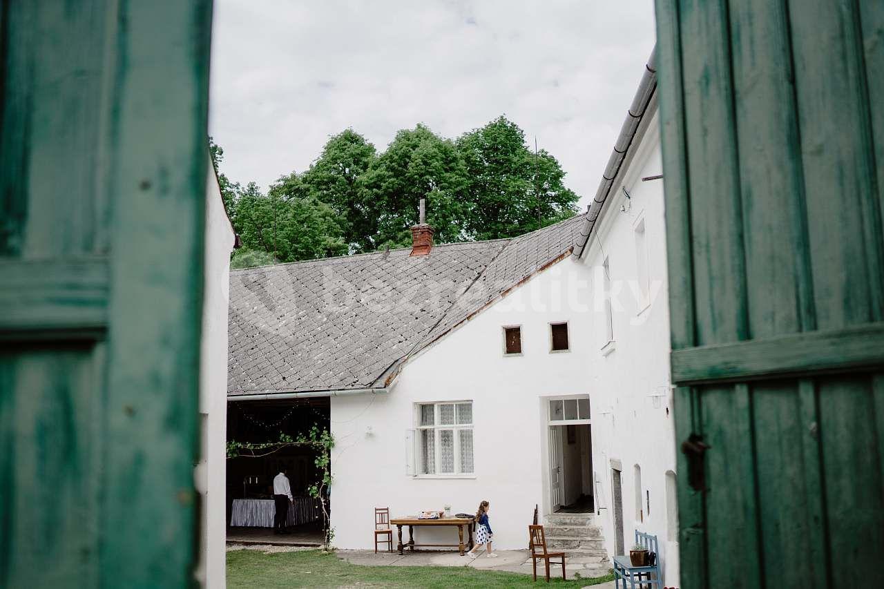 recreational property to rent, 0 m², Kojetice, Vysočina Region