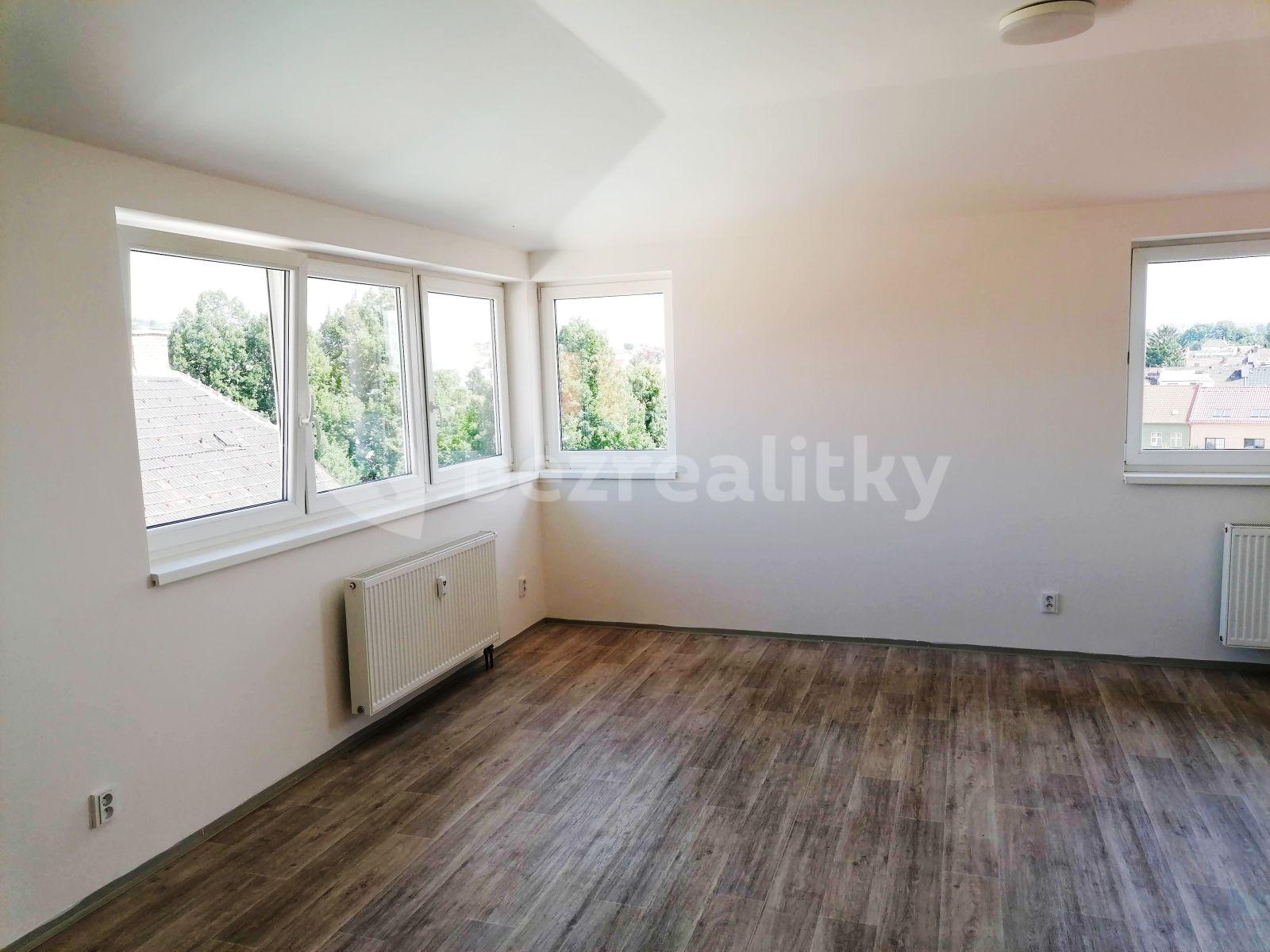 Studio flat to rent, 37 m², Karáskovo náměstí, Brno, Jihomoravský Region