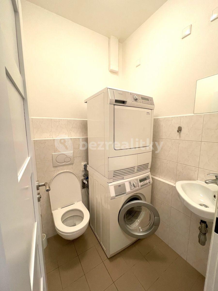 3 bedroom flat to rent, 110 m², Sokolovská, Prague, Prague