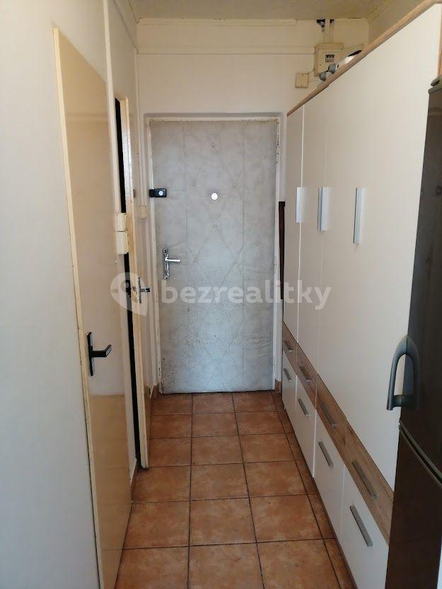 Studio flat to rent, 24 m², Počernická, Prague, Prague