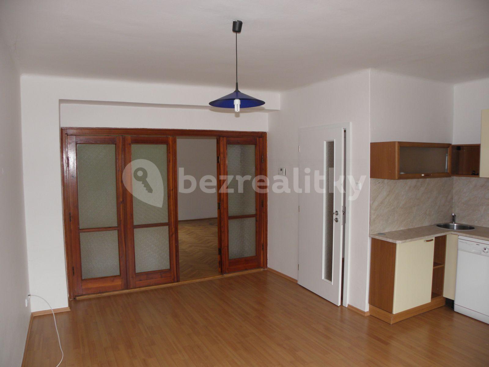 3 bedroom with open-plan kitchen flat to rent, 97 m², Řehořova, Brno, Jihomoravský Region