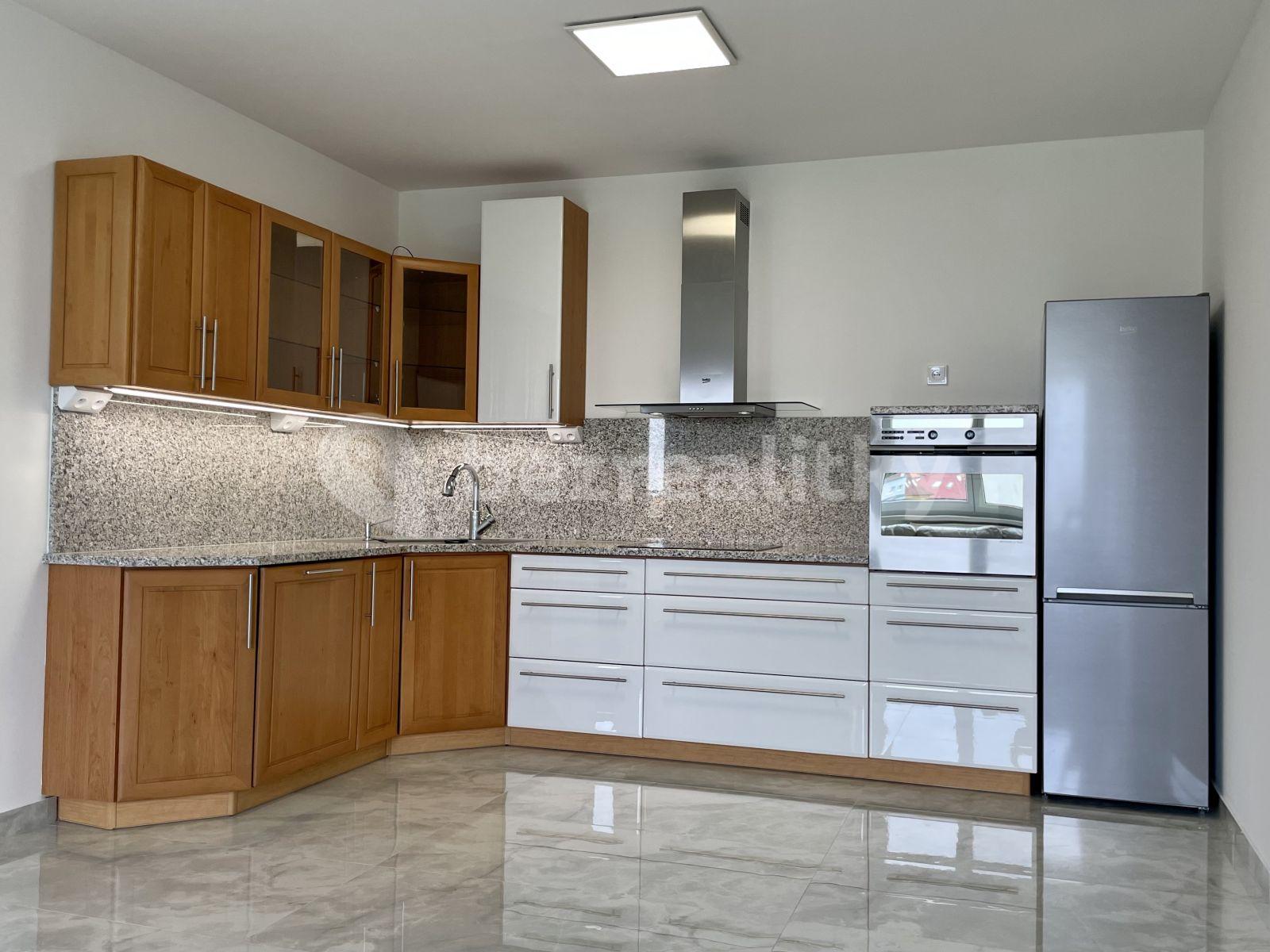 2 bedroom with open-plan kitchen flat to rent, 70 m², Chotovická, Prague, Prague