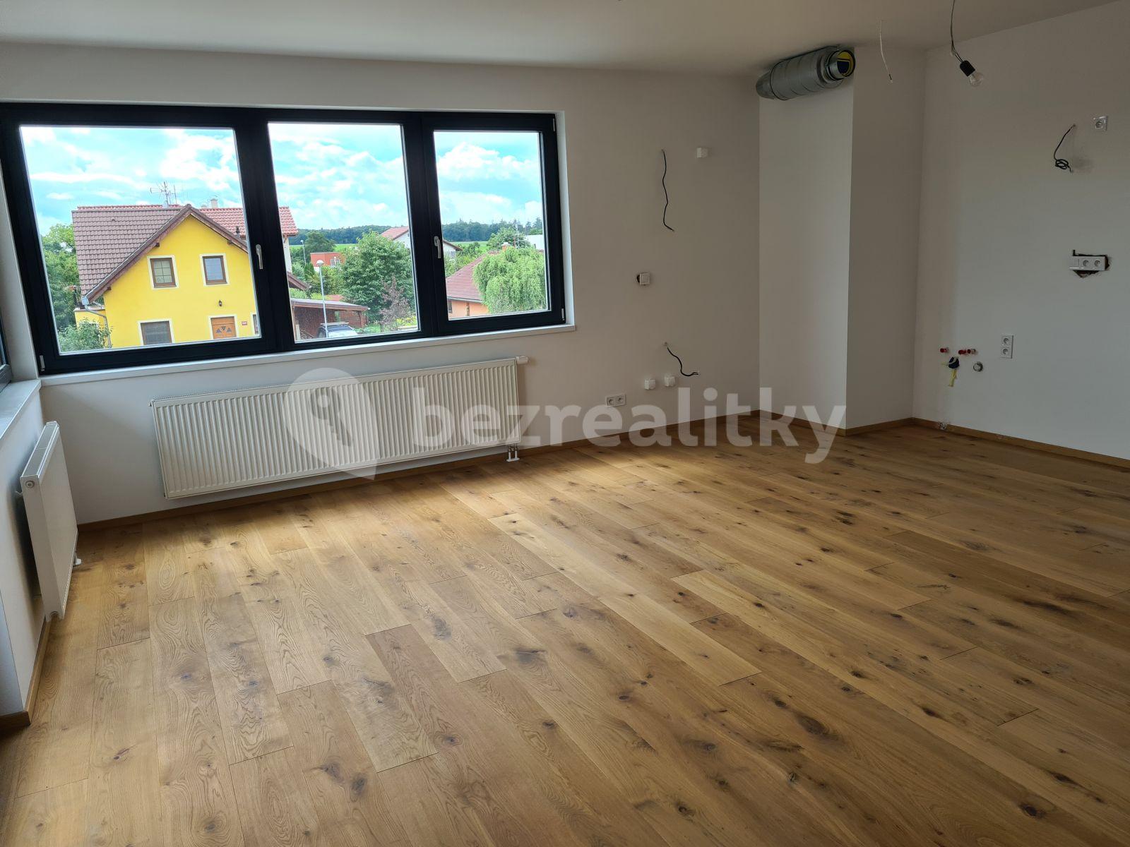 1 bedroom with open-plan kitchen flat to rent, 73 m², Žižkova, Horoměřice, Středočeský Region