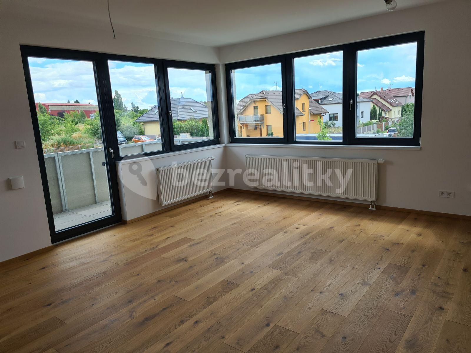 1 bedroom with open-plan kitchen flat to rent, 73 m², Žižkova, Horoměřice, Středočeský Region