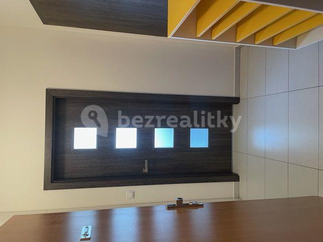 1 bedroom with open-plan kitchen flat to rent, 46 m², Hvozdecká, Brno, Jihomoravský Region