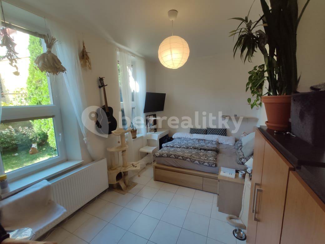 1 bedroom flat to rent, 50 m², Rybnická, Brno, Jihomoravský Region