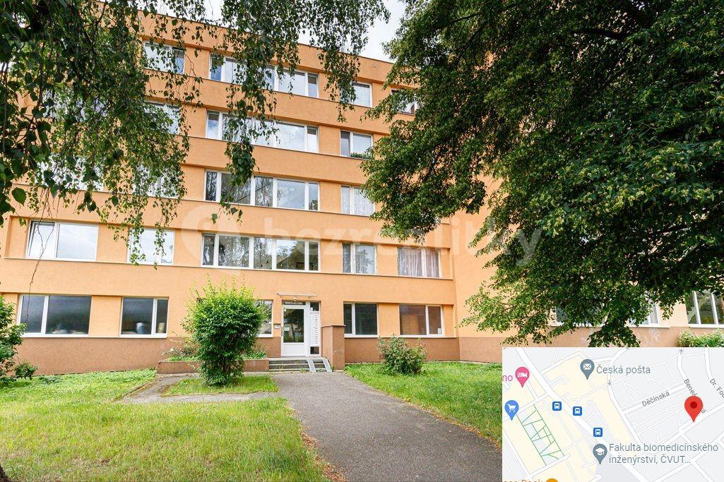 Studio flat to rent, 30 m², Mostecká, Kladno, Středočeský Region