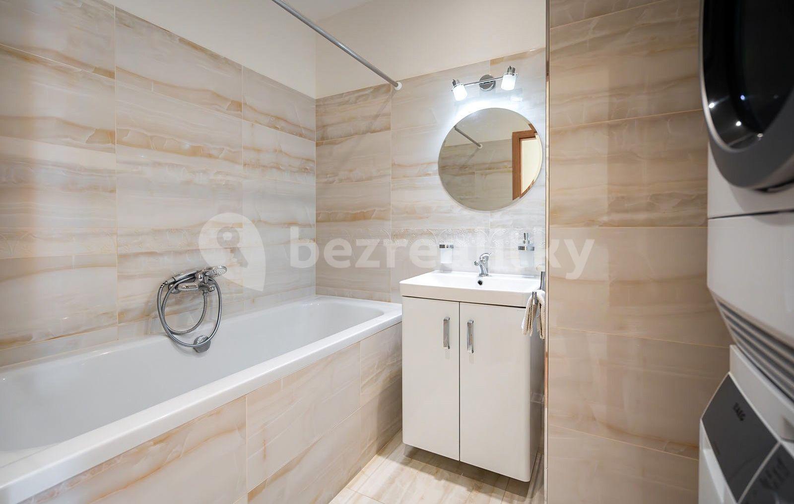 4 bedroom flat for sale, 95 m², Dreyerova, Prague, Prague