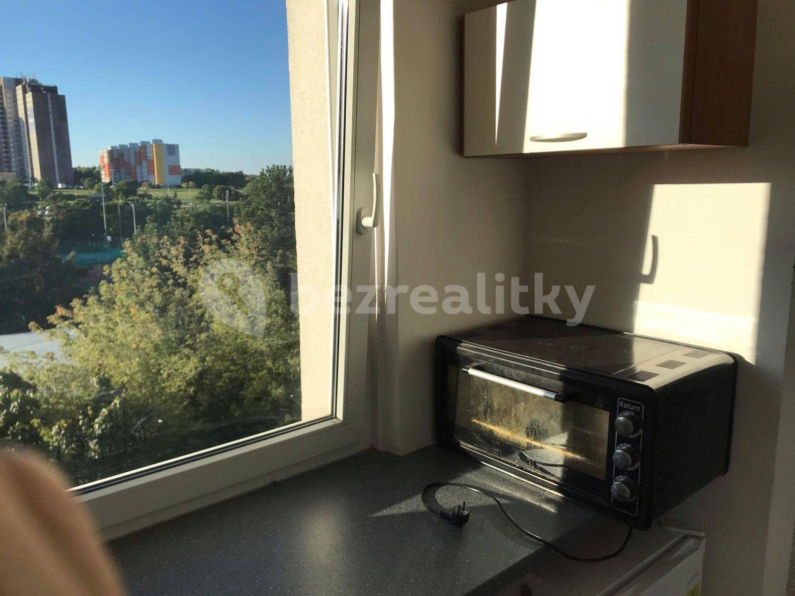 Studio flat to rent, 34 m², Bachova, Prague, Prague