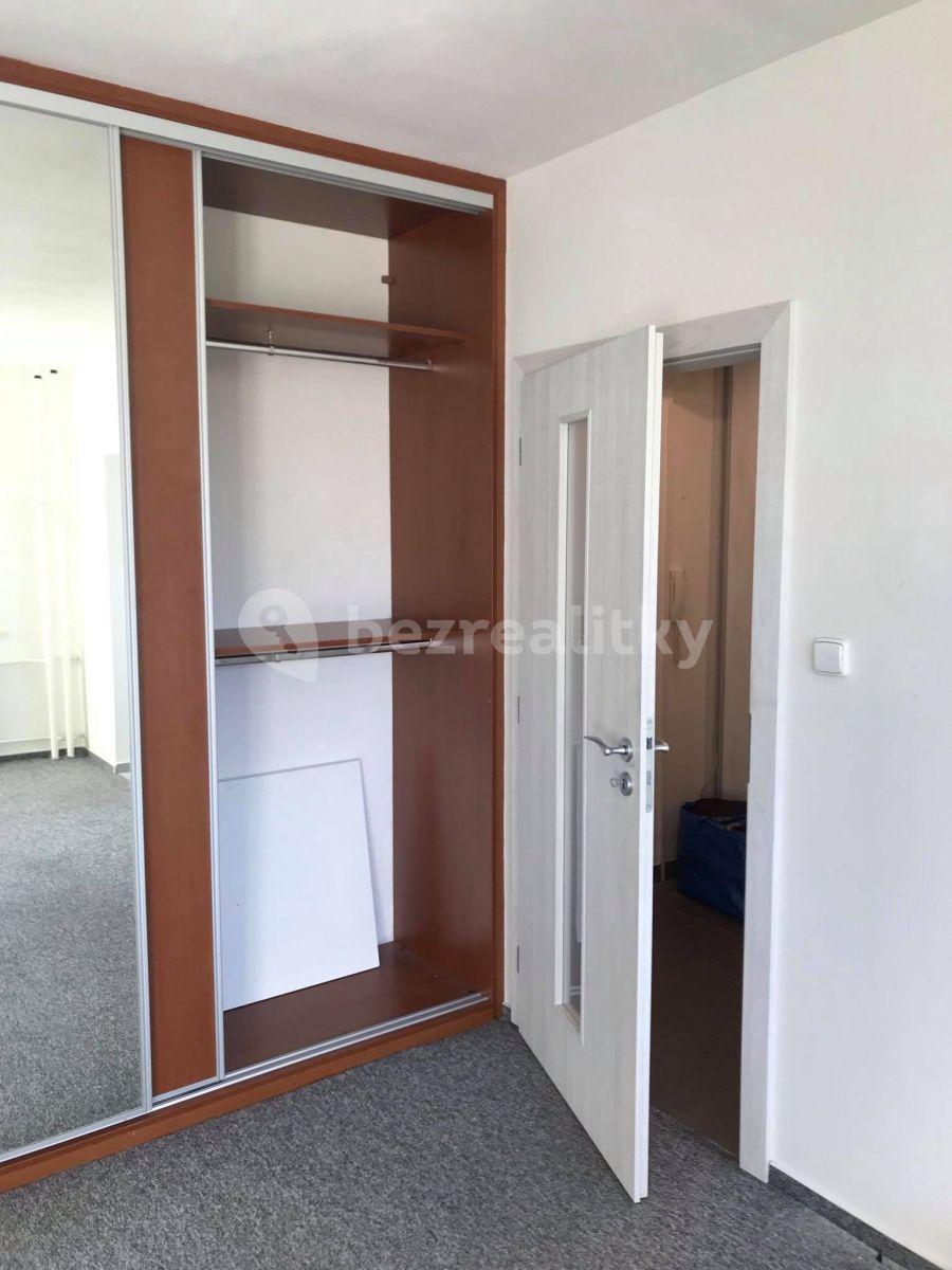 Studio flat to rent, 34 m², Bachova, Prague, Prague