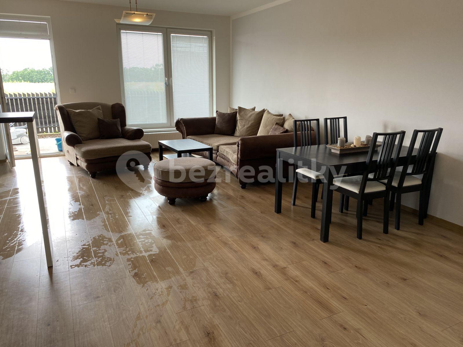 Studio flat to rent, 65 m², Mladá Boleslav, Středočeský Region