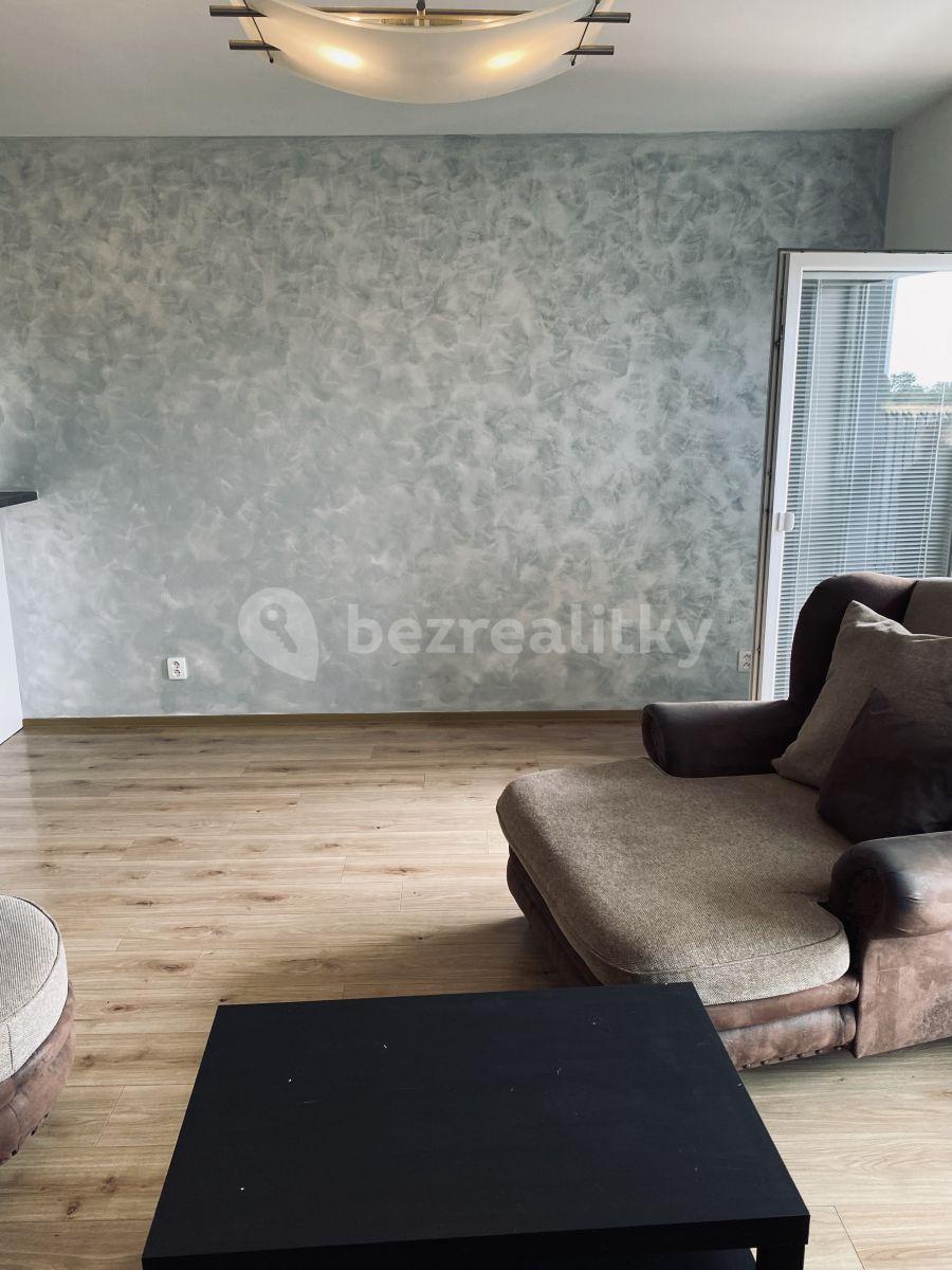 Studio flat to rent, 65 m², Mladá Boleslav, Středočeský Region