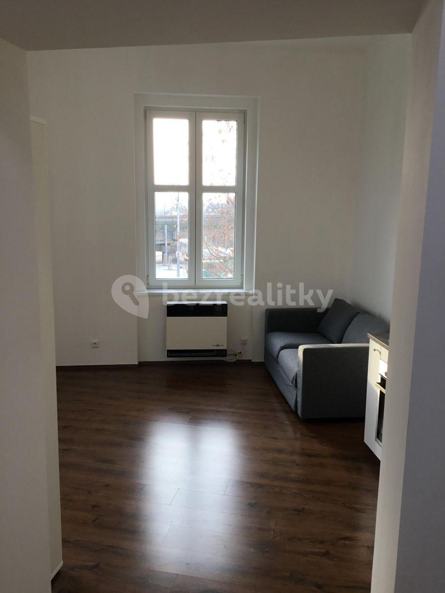 Studio flat to rent, 31 m², Zenklova, Prague, Prague