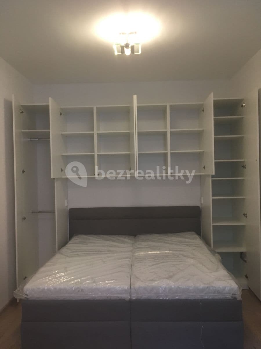 1 bedroom flat to rent, 37 m², Eimova, Brno, Jihomoravský Region