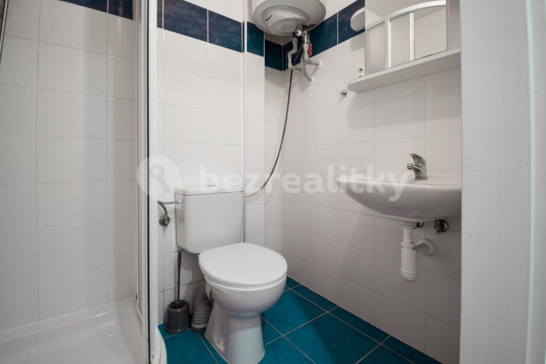 Studio flat to rent, 25 m², Hybešova, Brno, Jihomoravský Region