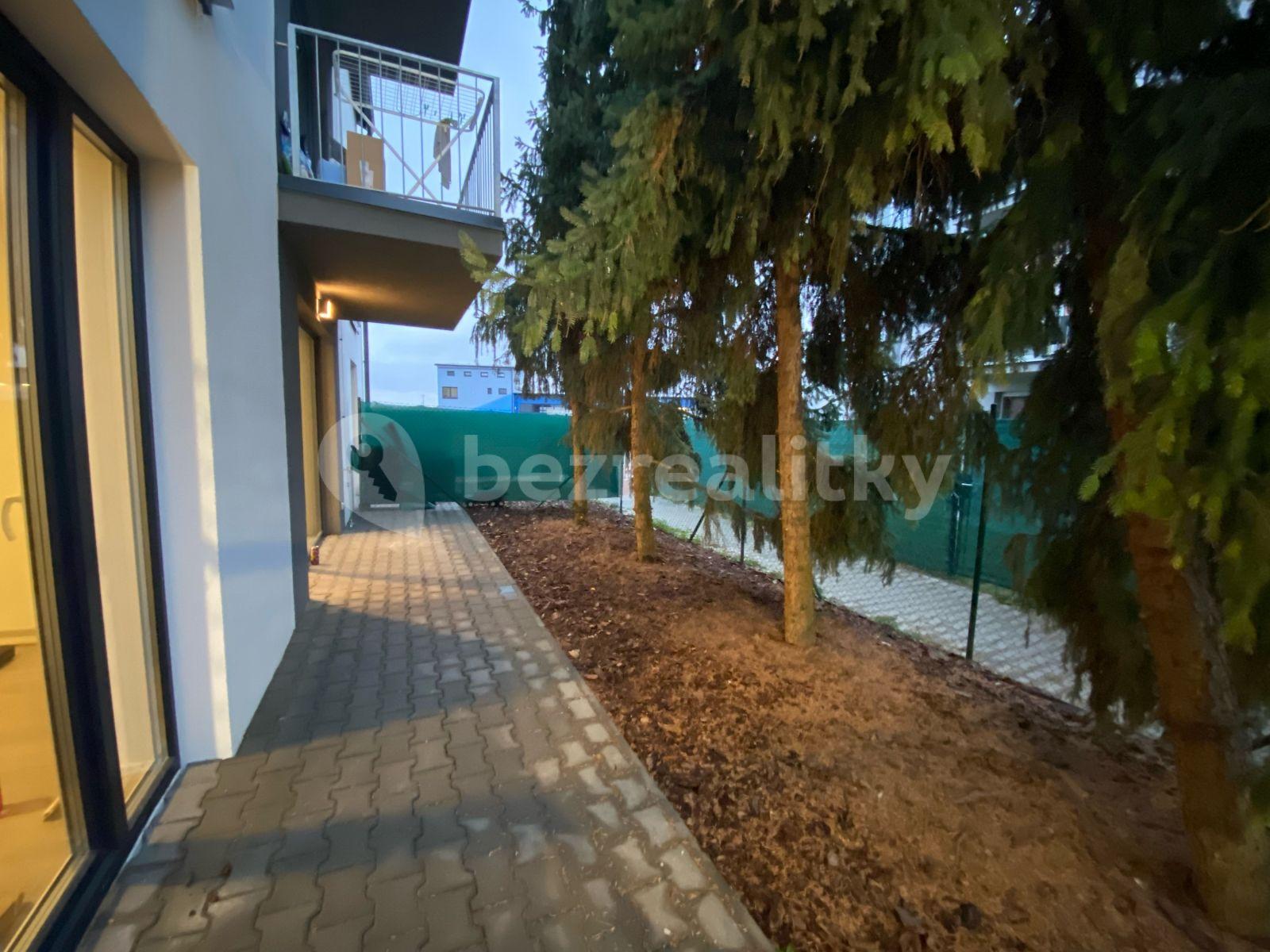 1 bedroom with open-plan kitchen flat to rent, 42 m², Jihlavská, Troubsko, Jihomoravský Region