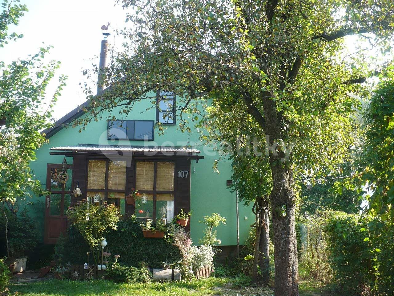 recreational property to rent, 0 m², Lázně Bělohrad, Královéhradecký Region