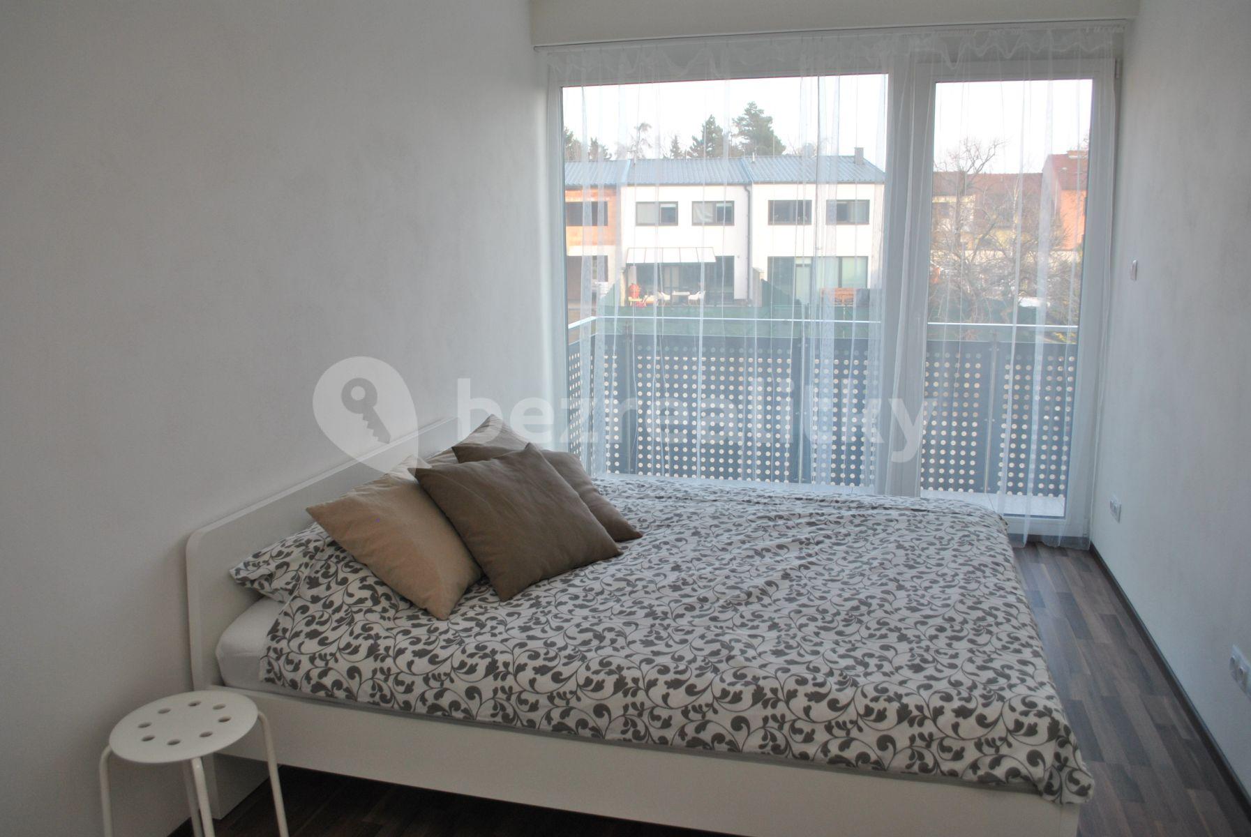 1 bedroom with open-plan kitchen flat to rent, 53 m², Tuřanské náměstí, Brno, Jihomoravský Region