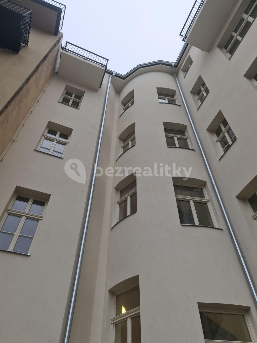 Studio flat to rent, 30 m², Tusarova, Prague, Prague