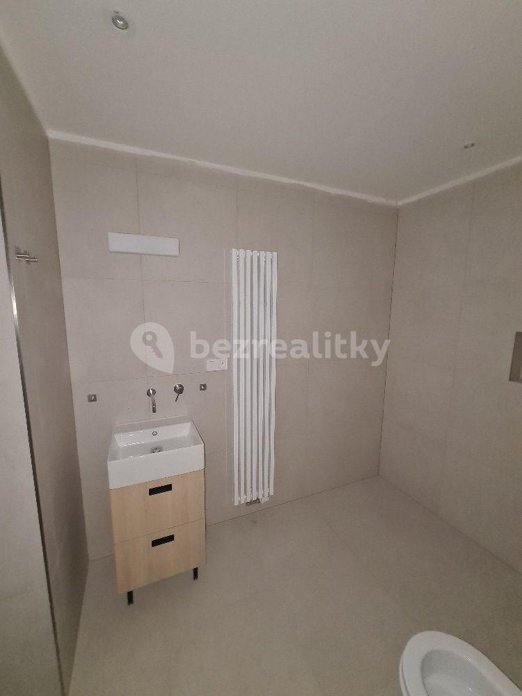 Studio flat to rent, 30 m², Tusarova, Prague, Prague