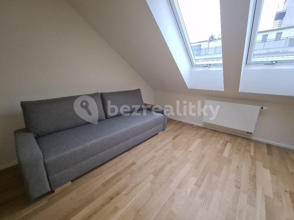 Studio flat to rent, 30 m², Tusarova, Prague, Prague