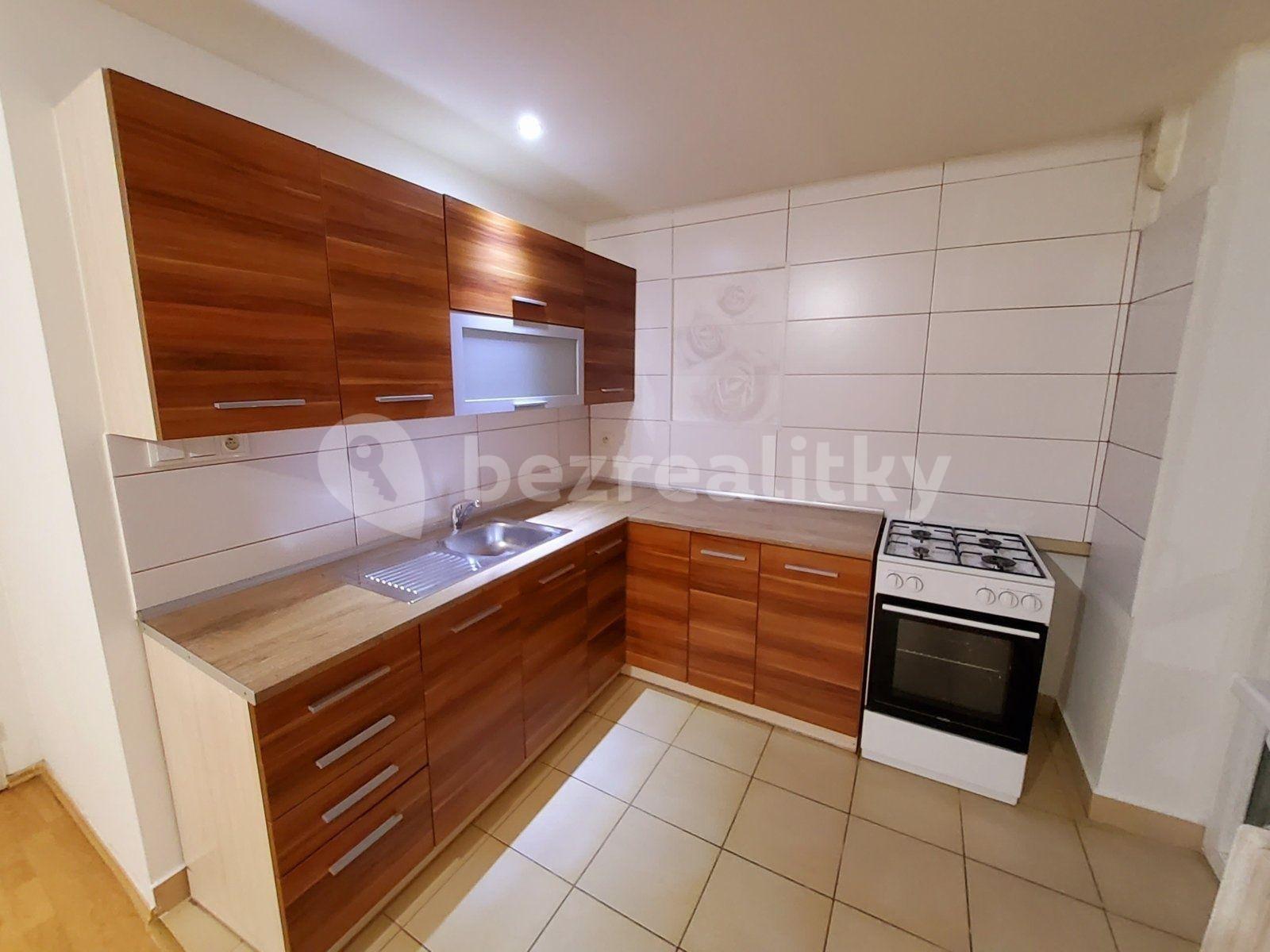 1 bedroom with open-plan kitchen flat to rent, 41 m², Řecká, Karviná, Moravskoslezský Region