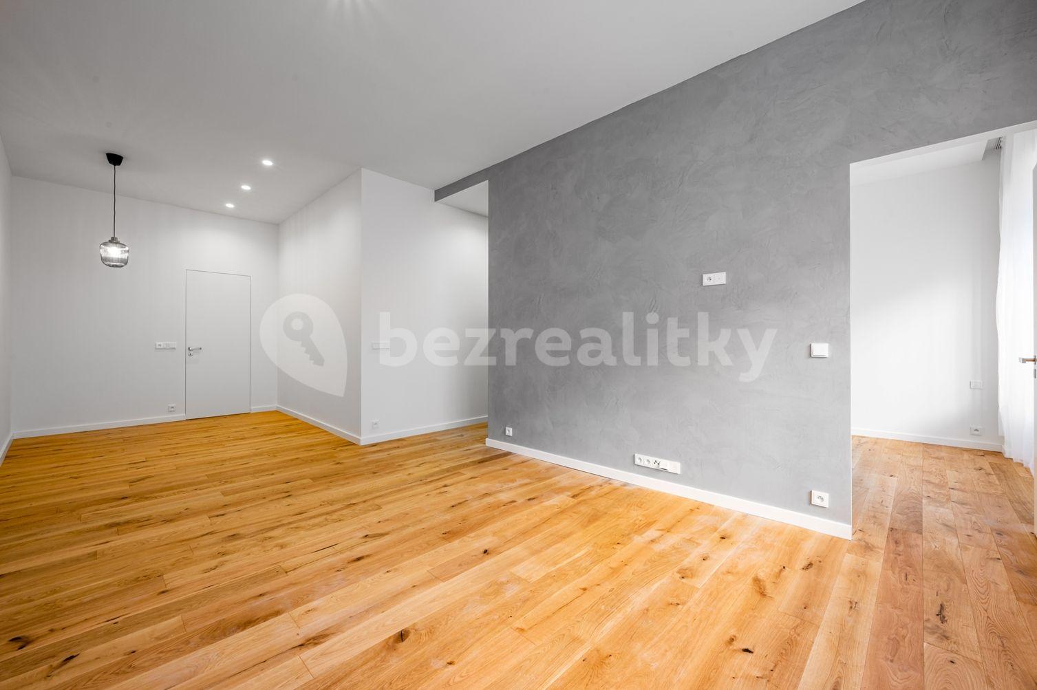 1 bedroom with open-plan kitchen flat to rent, 62 m², Římská, Prague, Prague