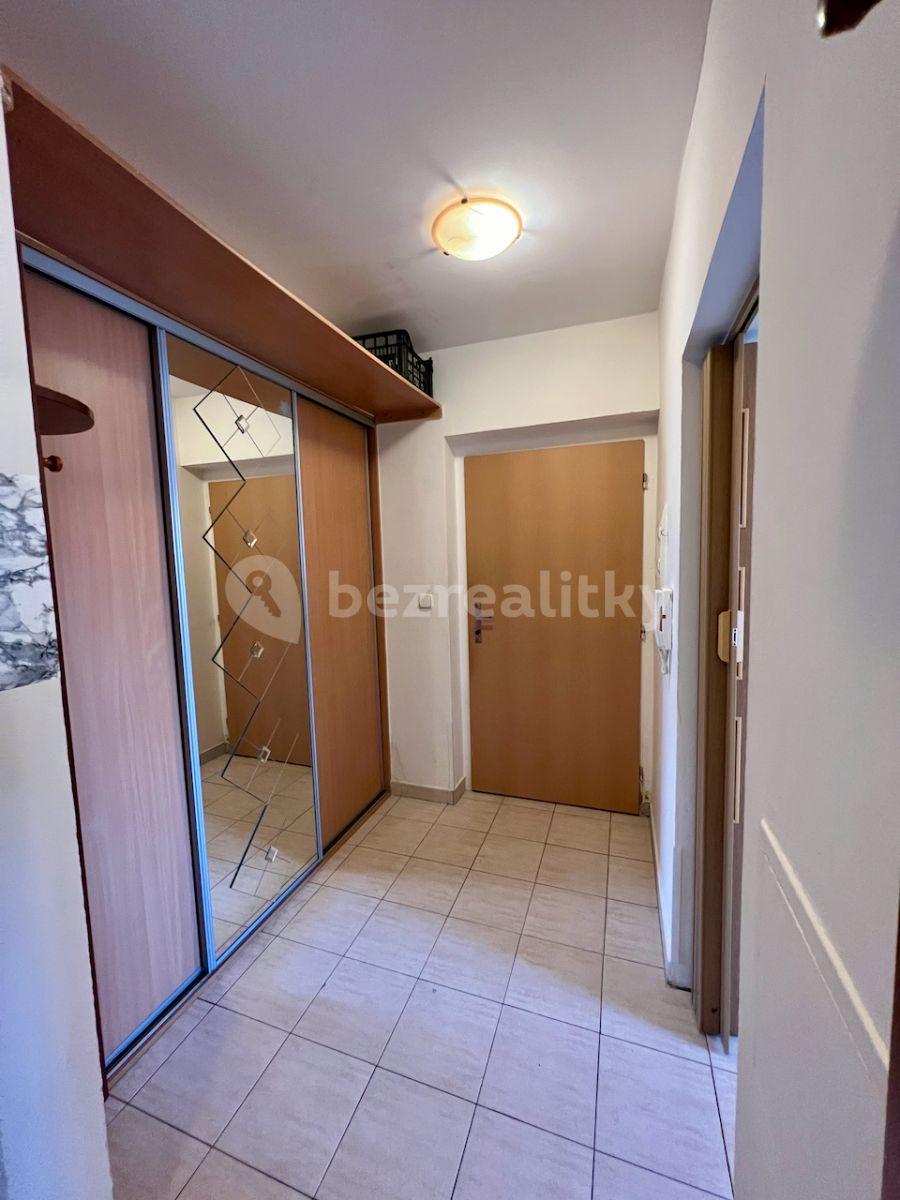 3 bedroom flat to rent, 62 m², Pod Hájem, Králův Dvůr, Středočeský Region