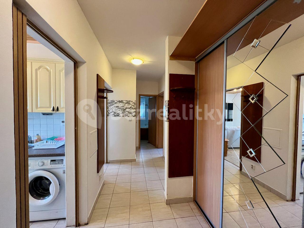 3 bedroom flat to rent, 62 m², Pod Hájem, Králův Dvůr, Středočeský Region