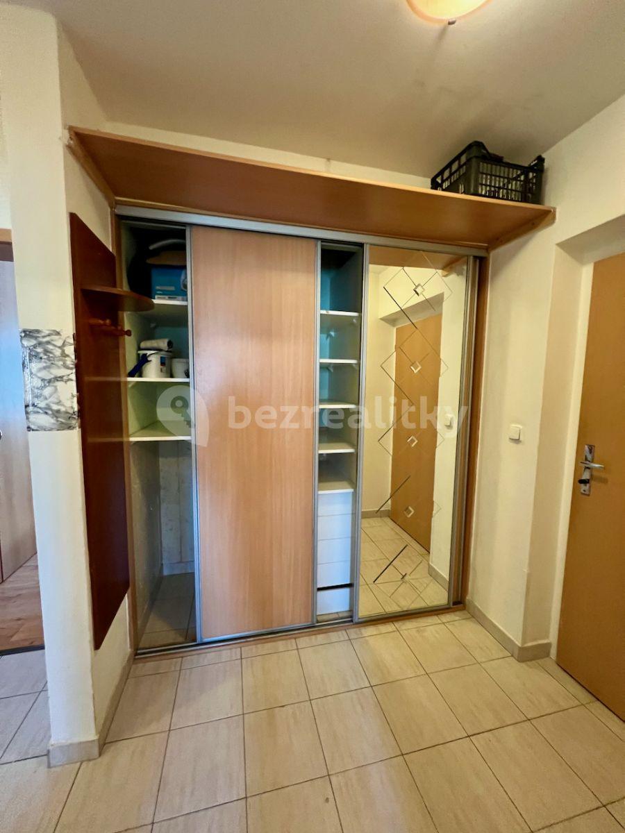 3 bedroom flat to rent, 62 m², Pod Hájem, Králův Dvůr, Středočeský Region