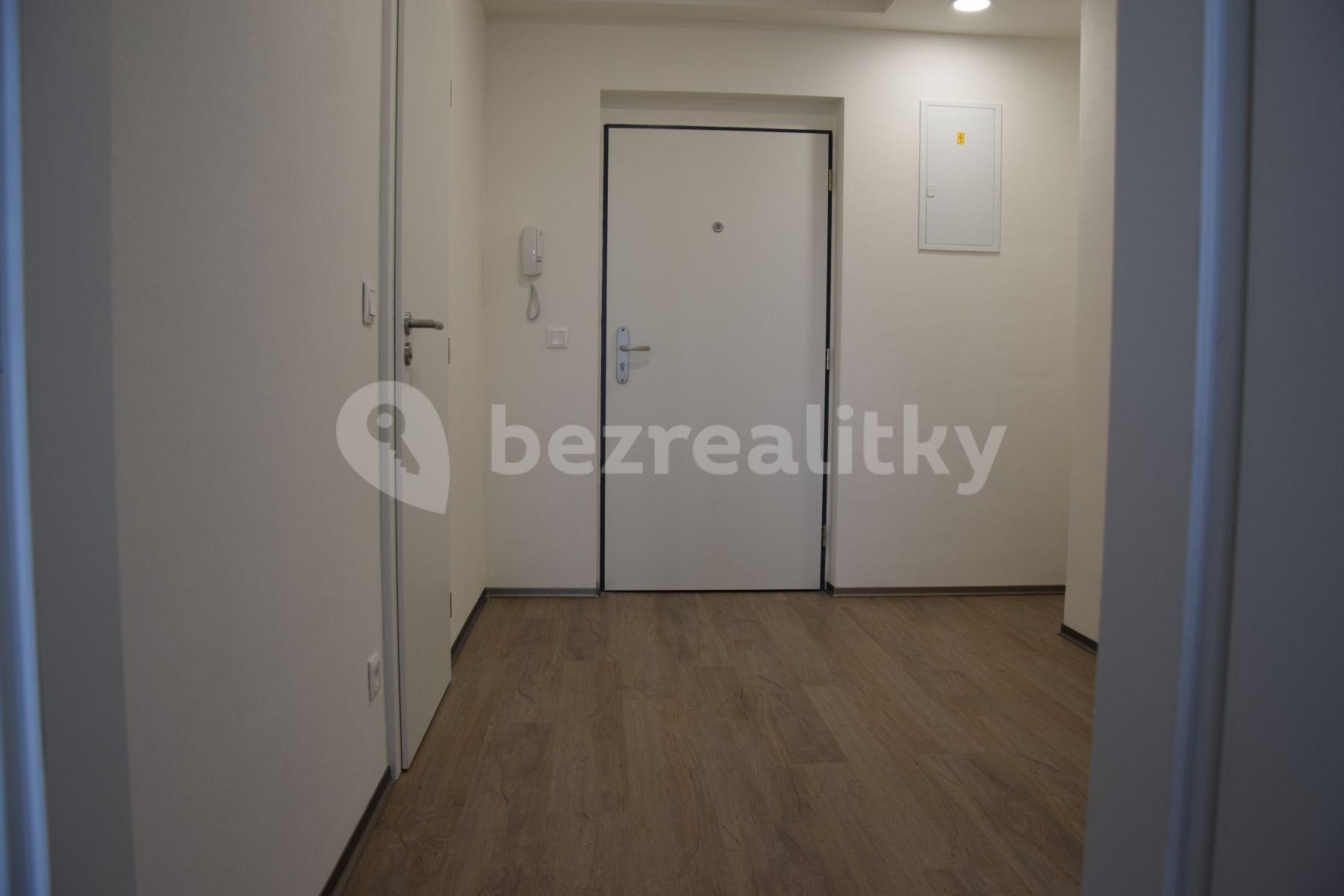 1 bedroom with open-plan kitchen flat to rent, 58 m², Janského, Olomouc, Olomoucký Region