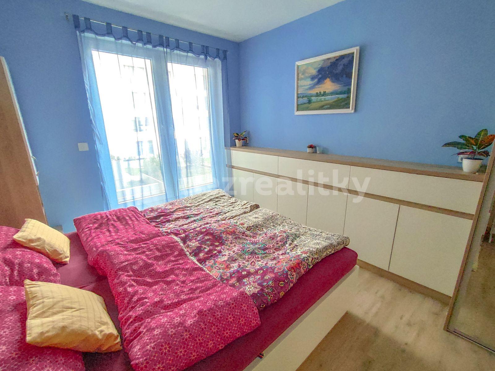 2 bedroom with open-plan kitchen flat to rent, 101 m², Nemocniční, Plzeň, Plzeňský Region