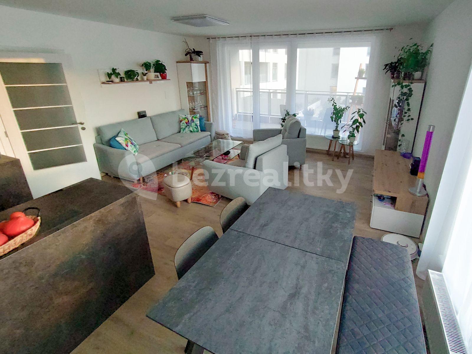 2 bedroom with open-plan kitchen flat to rent, 101 m², Nemocniční, Plzeň, Plzeňský Region