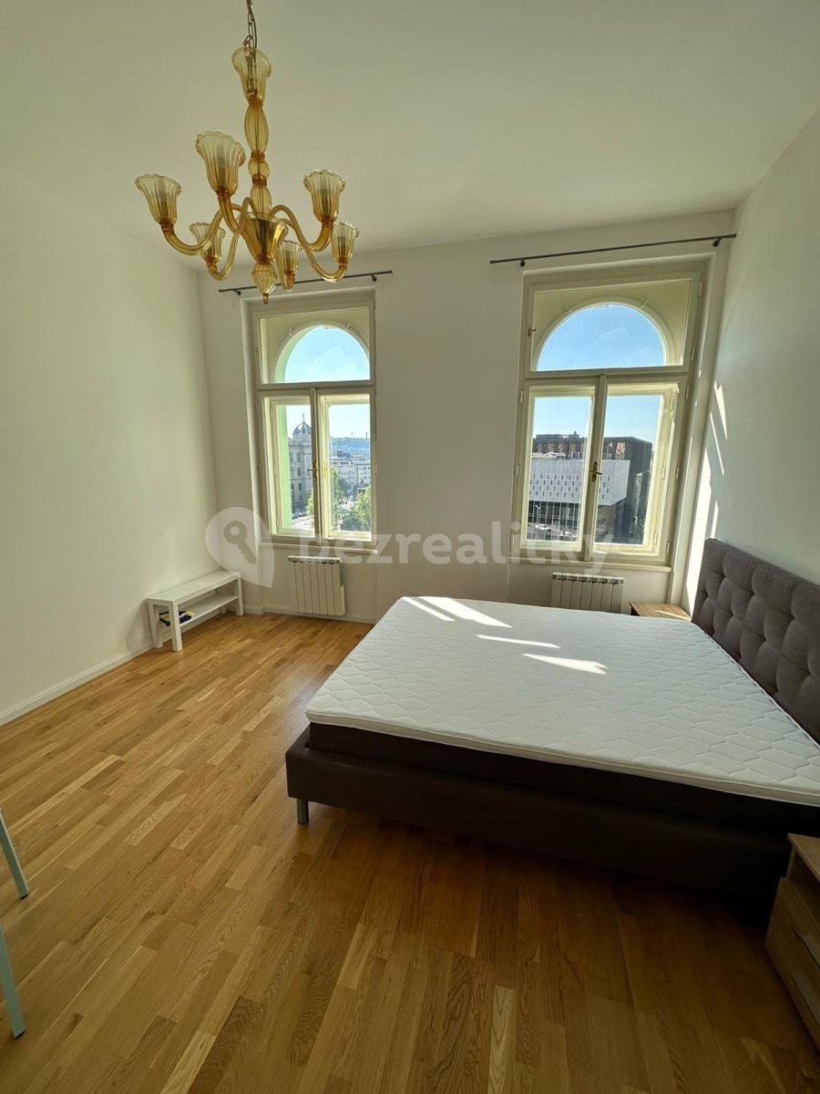 Studio flat to rent, 26 m², Španělská, Prague, Prague