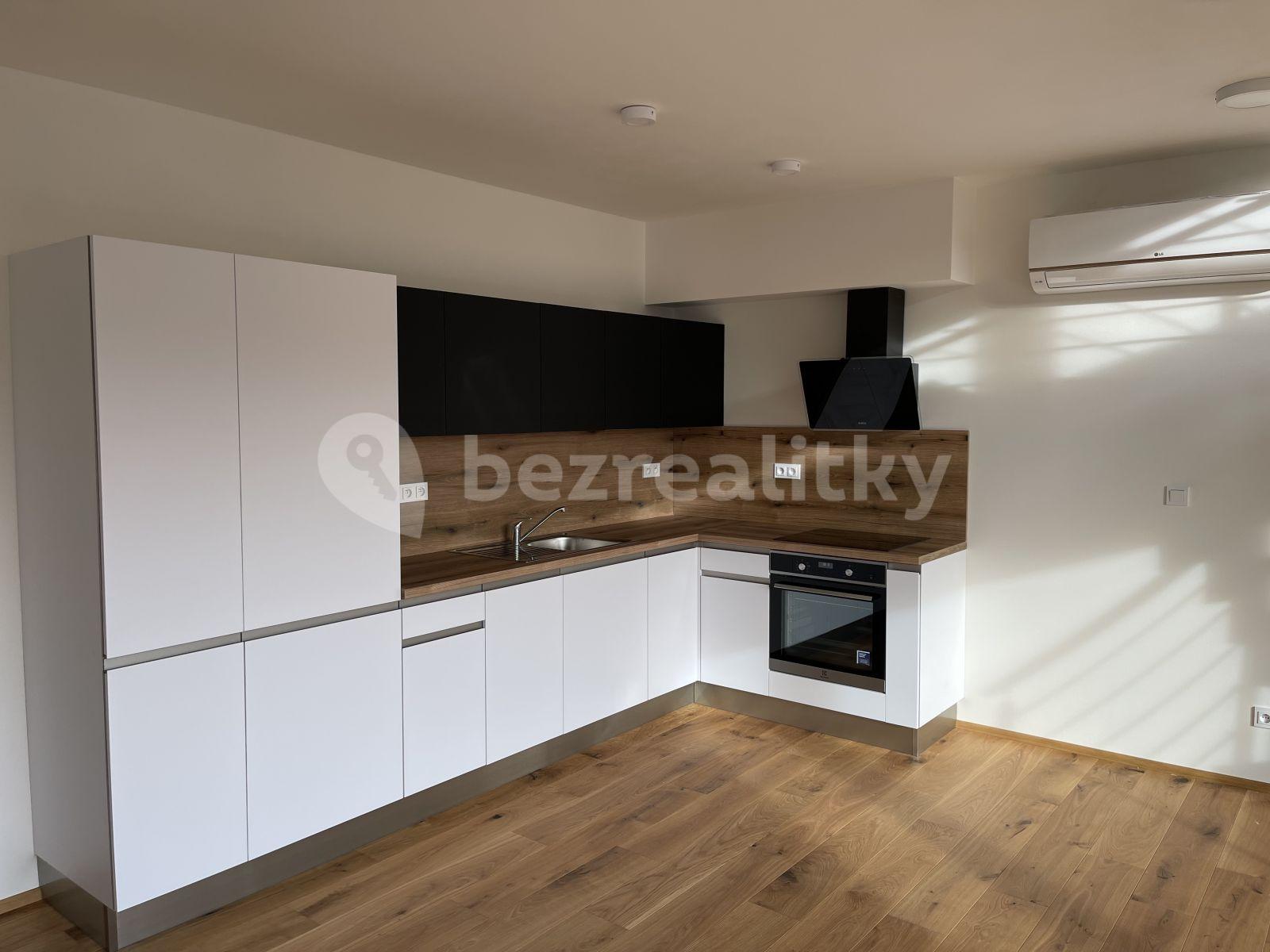 2 bedroom with open-plan kitchen flat to rent, 88 m², Pod Akáty, Prague, Prague