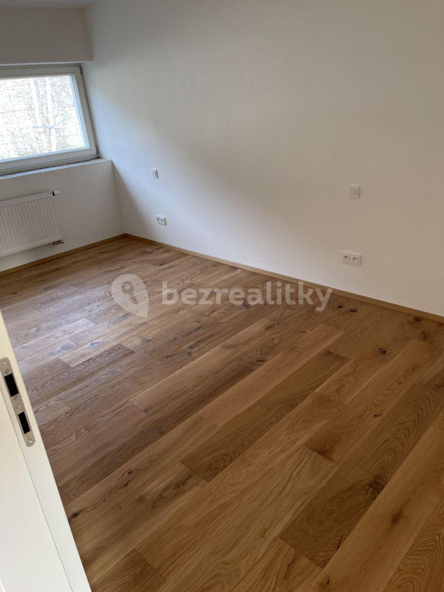 2 bedroom with open-plan kitchen flat to rent, 88 m², Pod Akáty, Prague, Prague