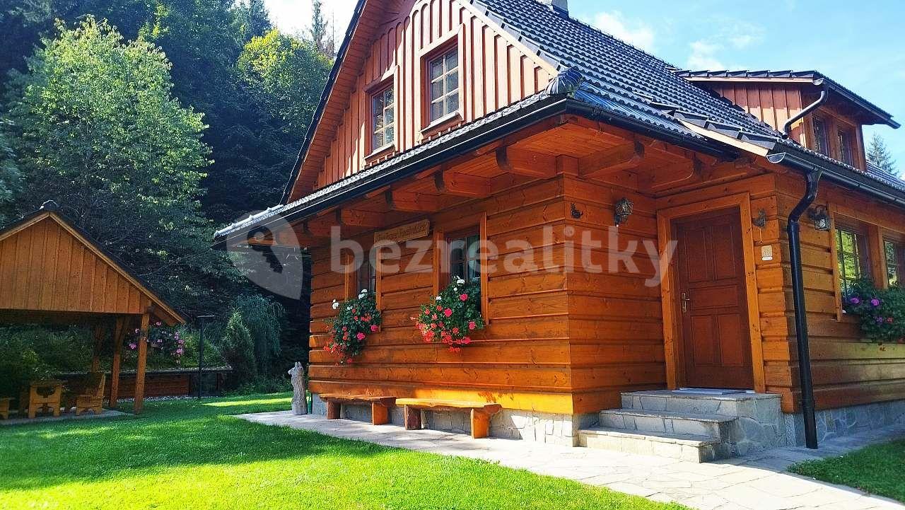 recreational property to rent, 0 m², Halenkov, Zlínský Region