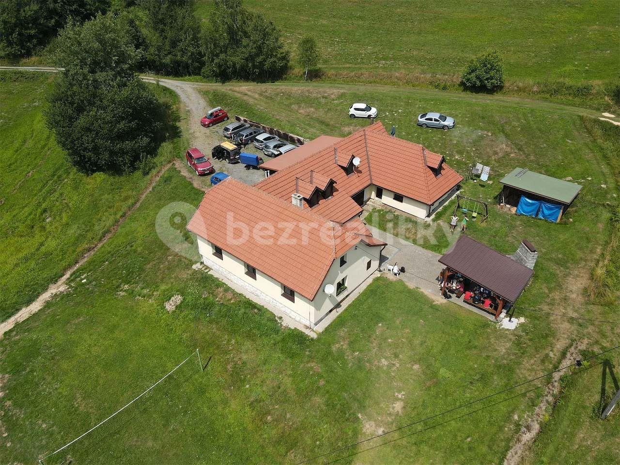 recreational property to rent, 0 m², Prostřední Bečva, Zlínský Region