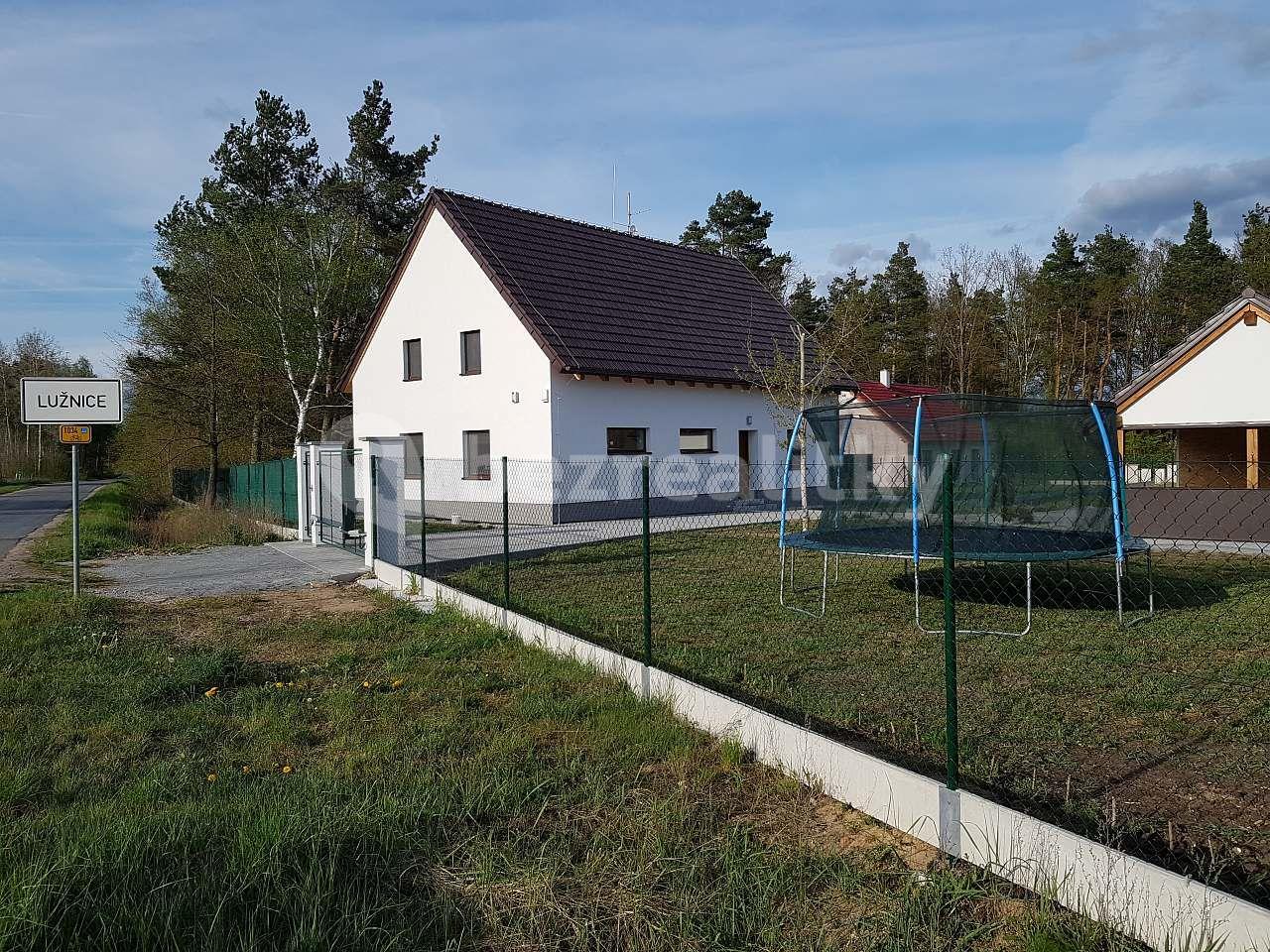 recreational property to rent, 0 m², Lužnice, Jihočeský Region