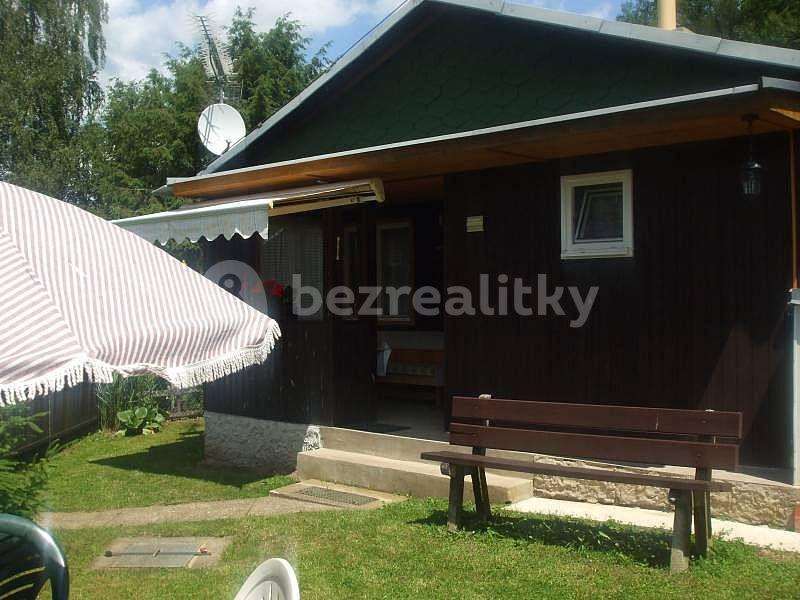 recreational property to rent, 0 m², Dobronice u Bechyně, Jihočeský Region