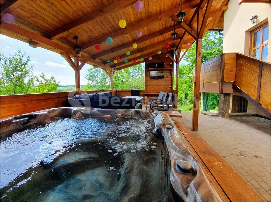 recreational property to rent, 0 m², Dobrkovice, Zlínský Region