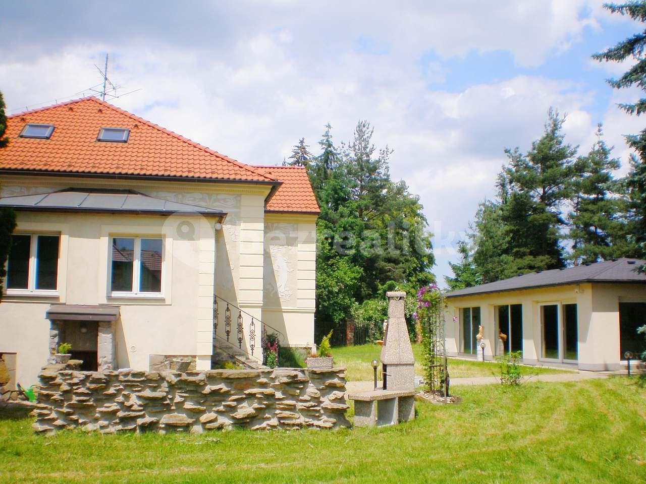 recreational property to rent, 0 m², Planá nad Lužnicí, Jihočeský Region