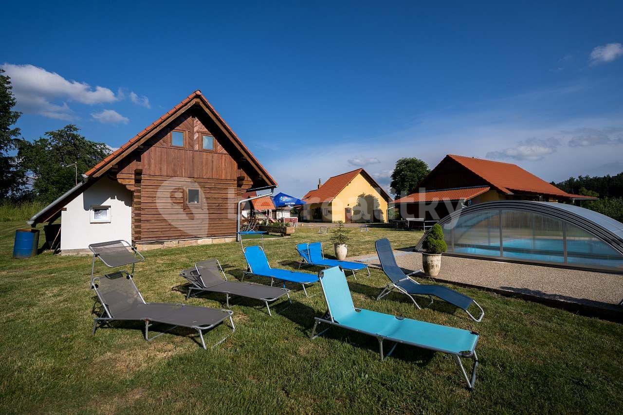 recreational property to rent, 0 m², Libuň, Královéhradecký Region