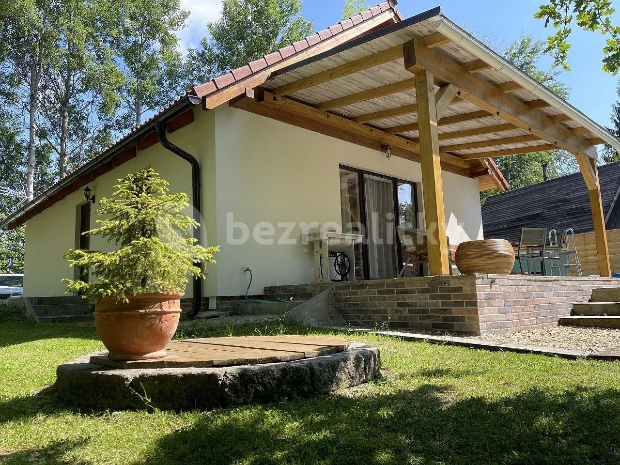 recreational property to rent, 0 m², Jílovice, Jihočeský Region