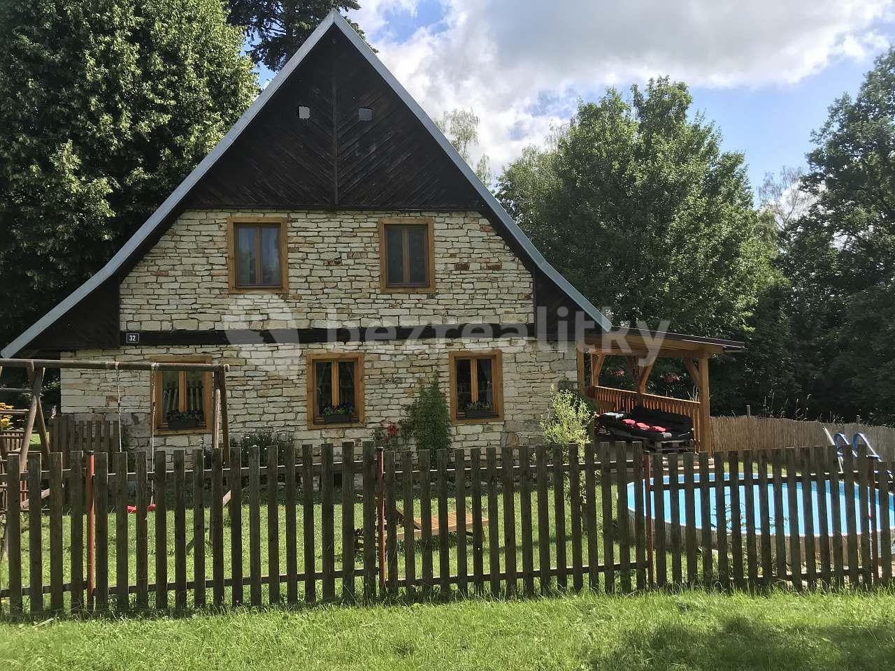 recreational property to rent, 0 m², Brzice, Královéhradecký Region