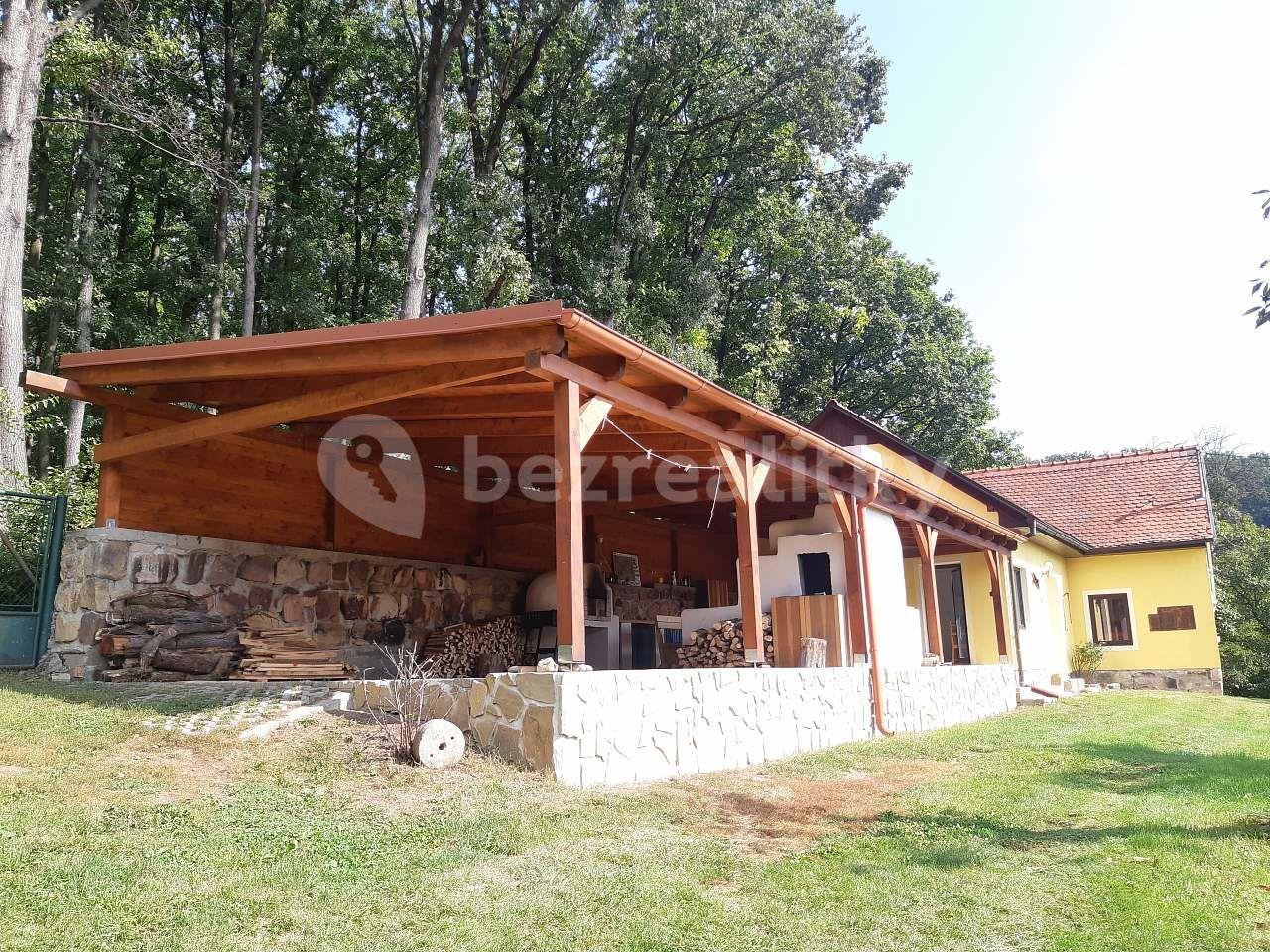 recreational property to rent, 0 m², Osvětimany, Zlínský Region